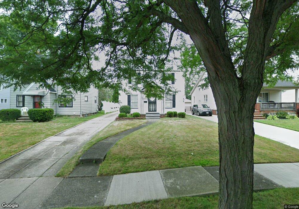 20515 Raymond St, Maple Heights, OH 44137 - photo 1