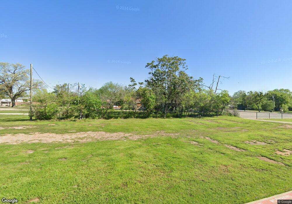 309 Bois d Arc St, Weatherford, TX 76086 - photo 1