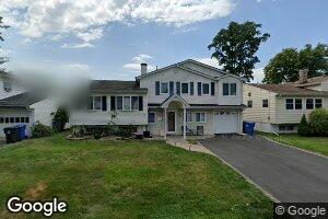 195 Cypress Dr, Colonia, NJ 07067