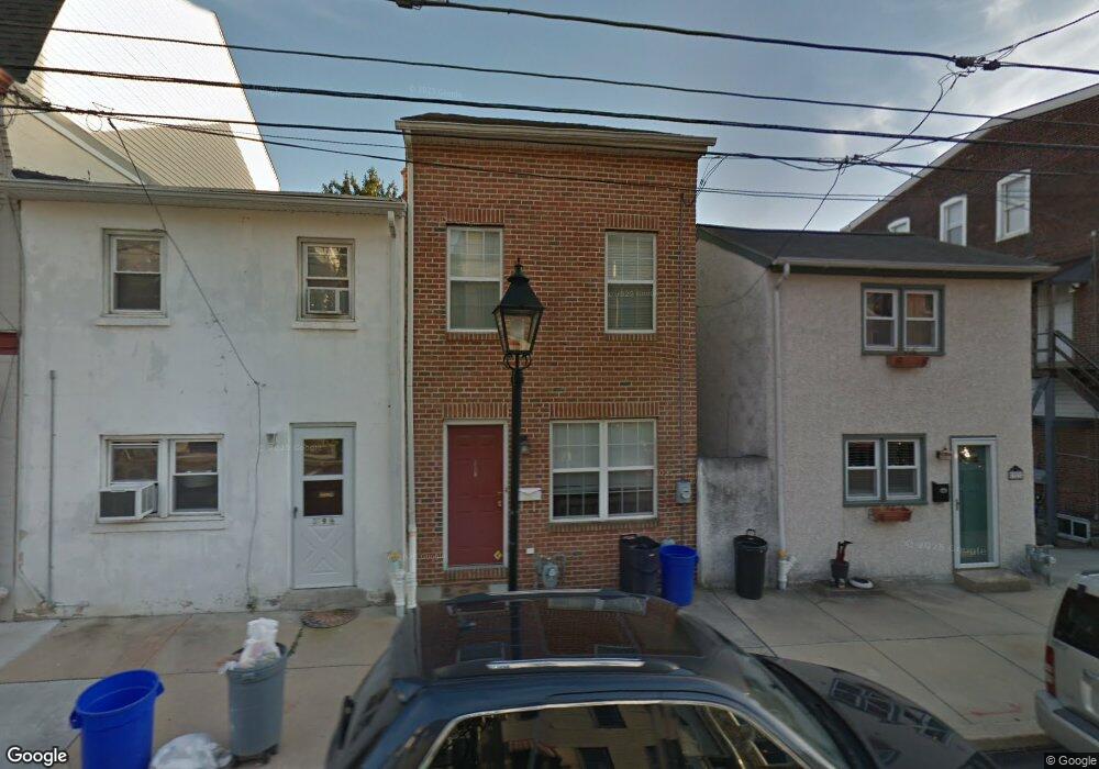 329 E Hector St, Conshohocken, PA 19428 - photo 1