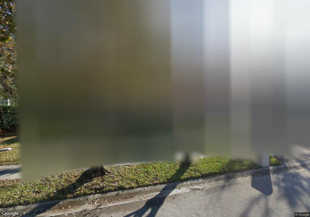 556 Lakewood Dr, Oldsmar, FL 34677 - photo 1