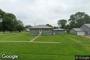 304 E Elm St, Ethan, SD 57334