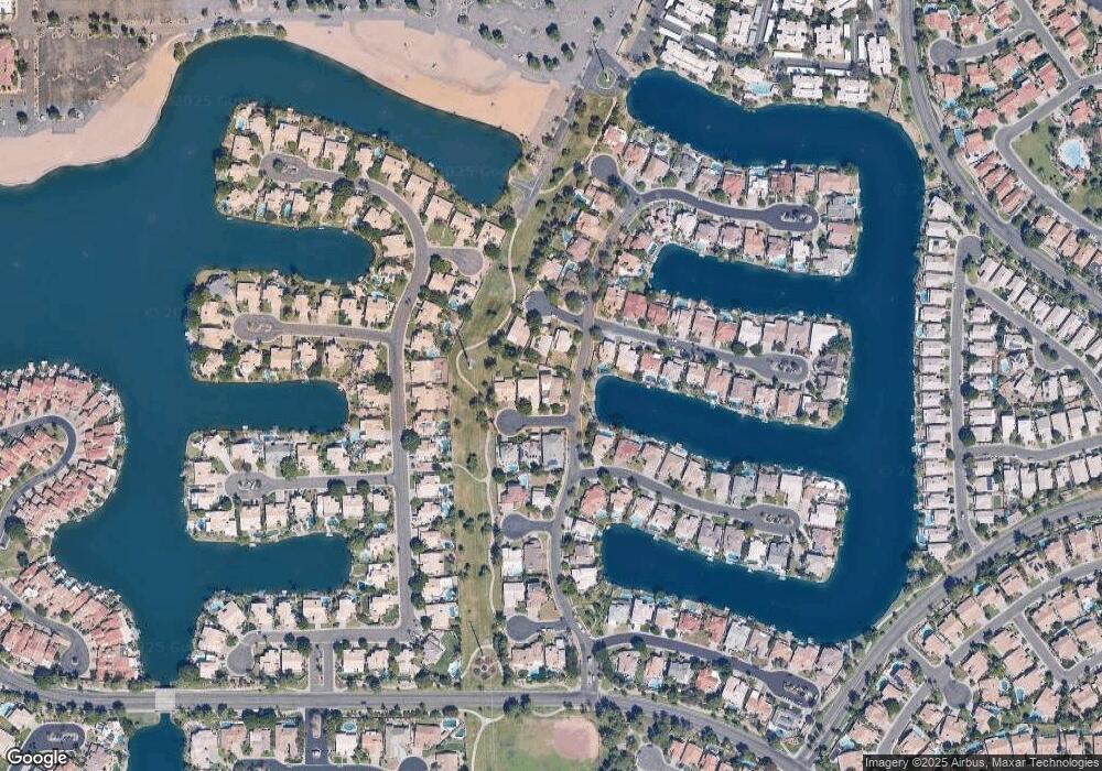 1922 E Schooner Ct, Gilbert, AZ 85234 - photo 1