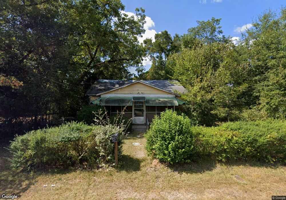 206 1/2 Jackson St, Barnesville, GA 30204 - photo 1