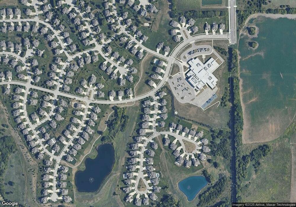 9752 Saddletop St, Lenexa, KS 66227 - photo 1