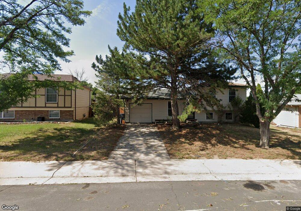 1431 S Helena Cir, Aurora, CO 80017 - photo 1