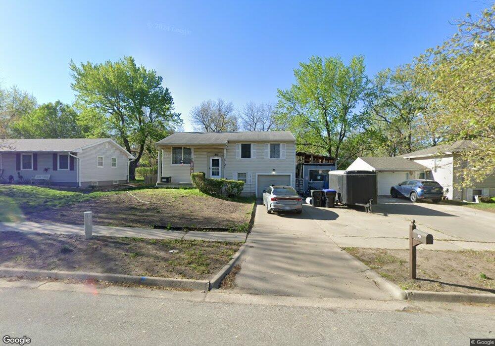 5121 SW 32nd Terrace, Topeka, KS 66614 - photo 1