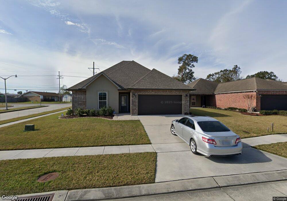 4429 Bay View Dr, Marrero, LA 70072 - photo 1