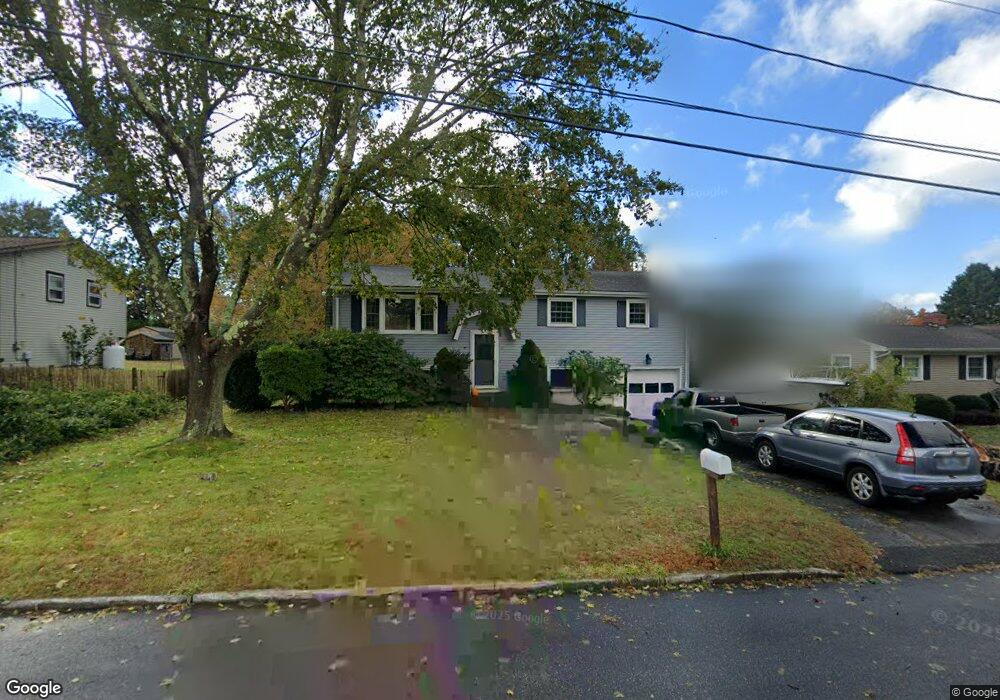 23 Mohegan Rd, Groton, CT 06340 - photo 1