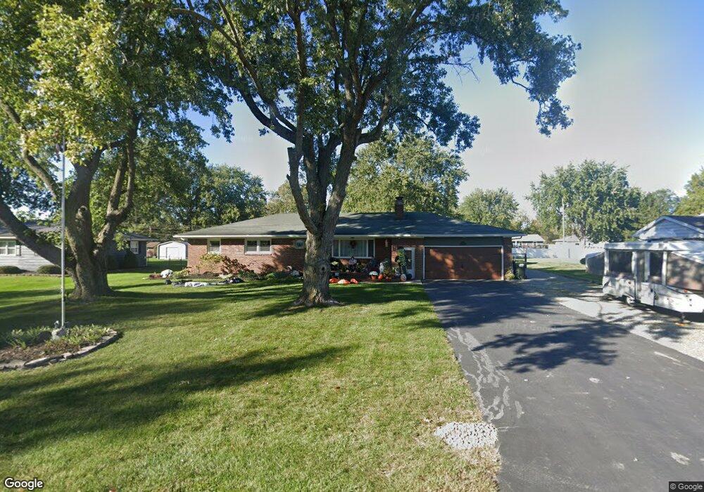 1734 Evergreen Dr, Lima, OH 45806 - photo 1