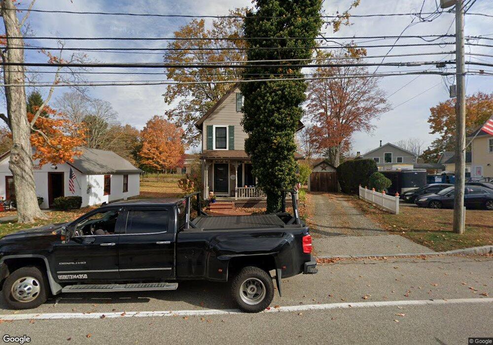 61 Lyme St, Old Lyme, CT 06371 - photo 1