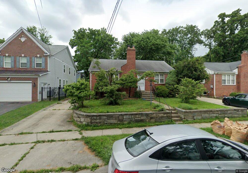 10902 Stillwater Ave, Kensington, MD 20895 - photo 1