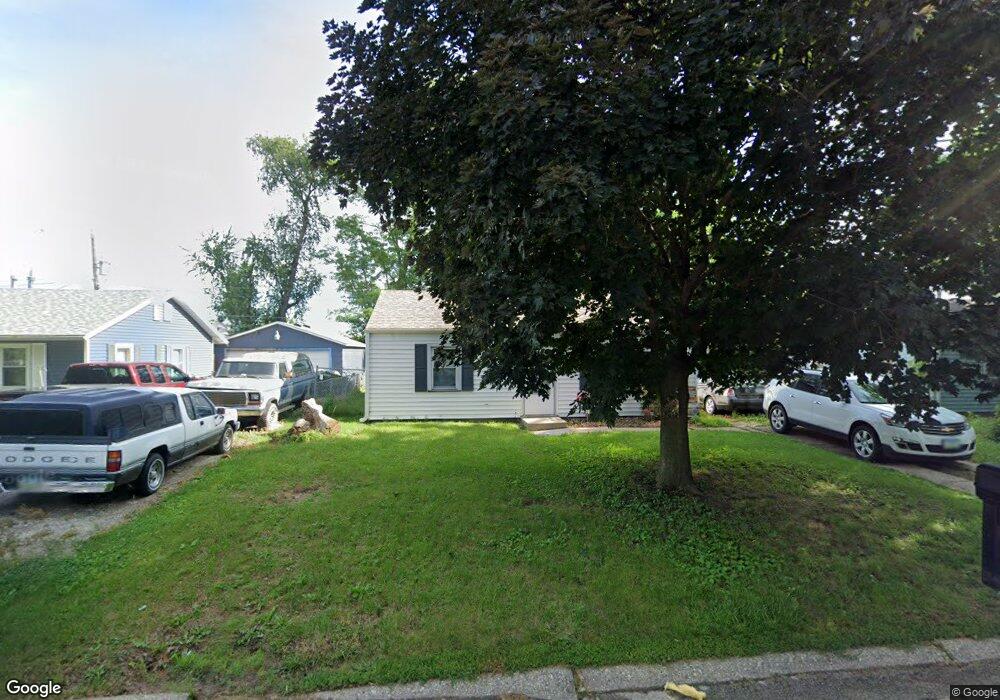 2810 W 71st St, Davenport, IA 52806 - photo 1