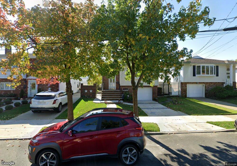 652 Sinclair Ave, Staten Island, NY 10312 - photo 1