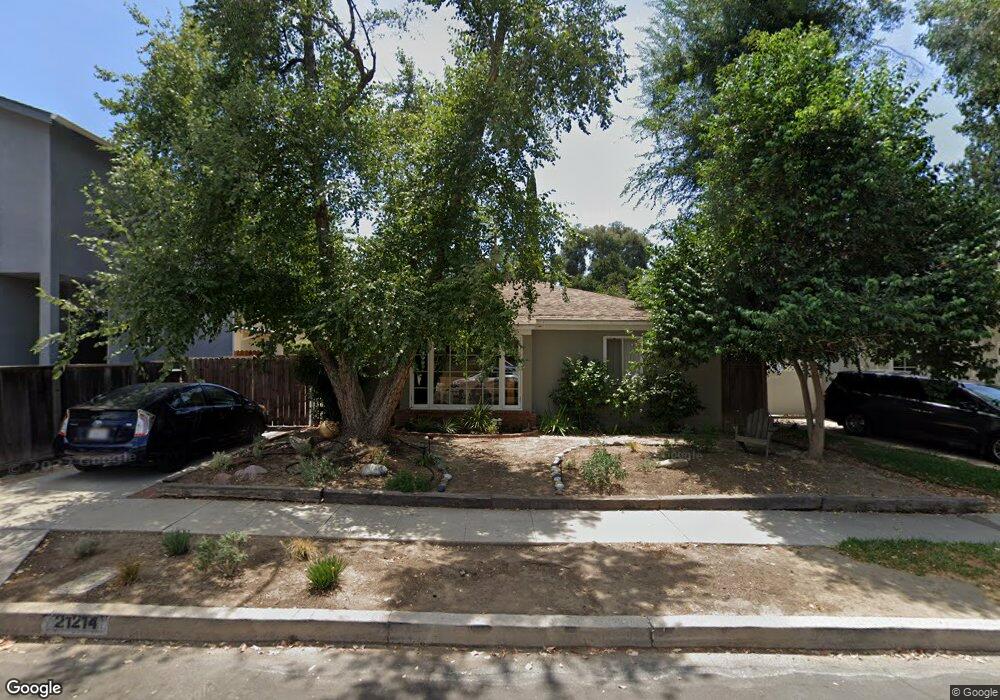 21214 De la Osa St, Woodland Hills, CA 91364 - photo 1
