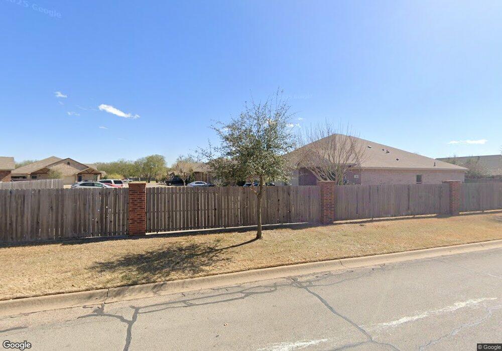 106 Shade Tree Ln, Cleburne, TX 76033 - photo 1