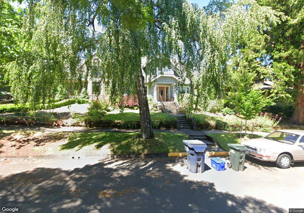 221 E 3rd Ave, Eugene, OR 97401 - photo 1