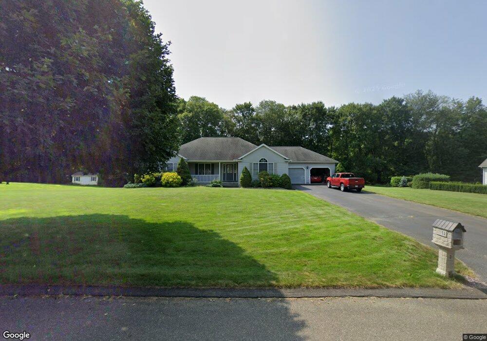 53 Applewood Dr, Ludlow, MA 01056 - photo 1