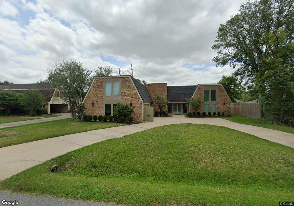 1305 Springwood Ln, Lake Charles, LA 70605 - photo 1