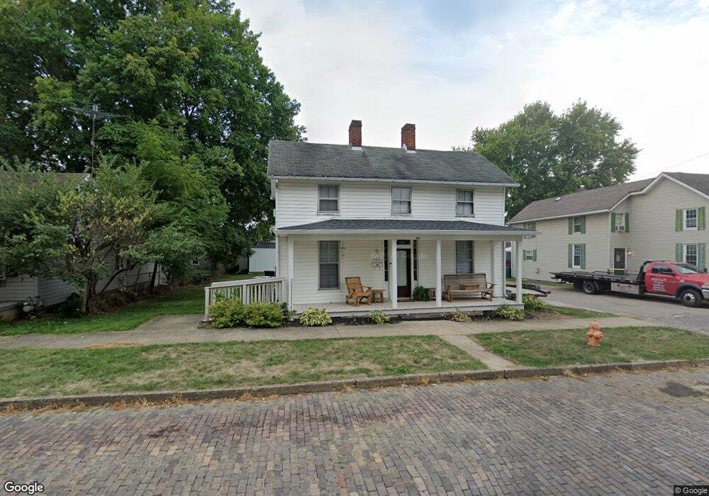 403 E Franklin St, Circleville, OH 43113 - photo 1