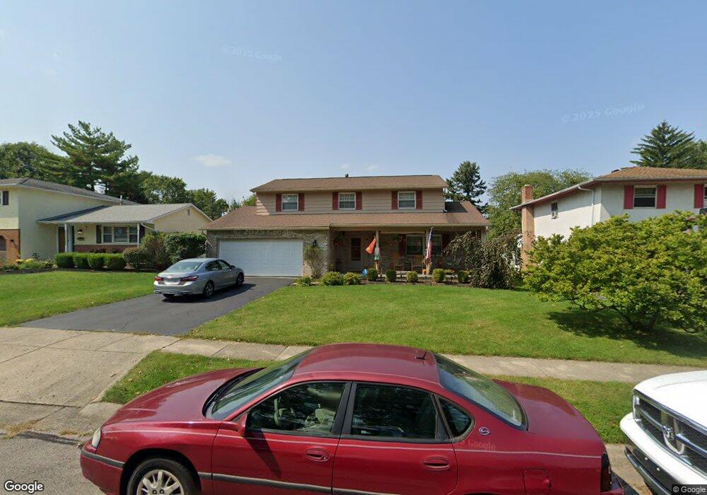 5477 Pine Bluff Rd, Columbus, OH 43229 - photo 1