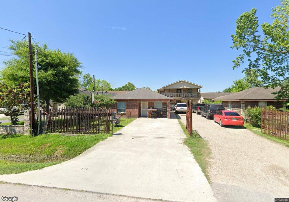 5009 Van Zandt St, Houston, TX 77093 - photo 1