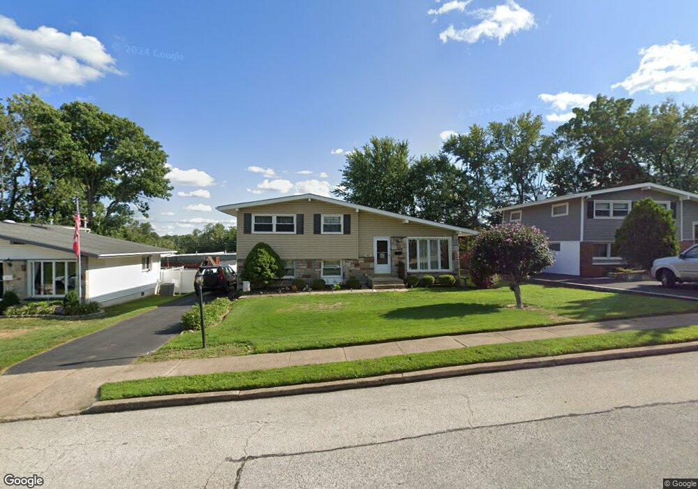 607 Warren Blvd, Broomall, PA 19008 - photo 1