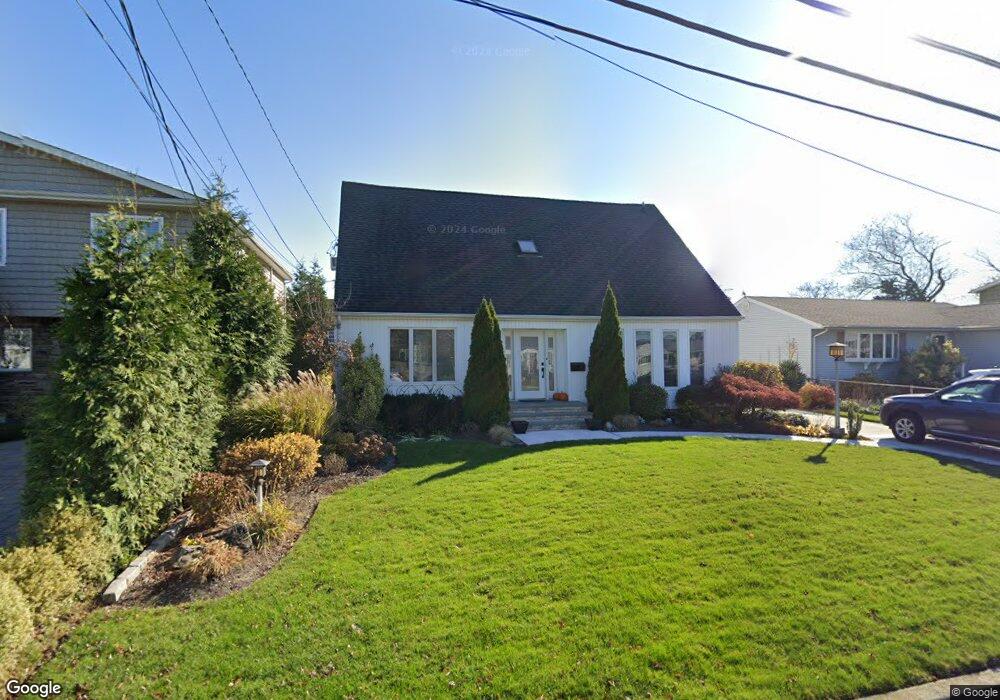 4059 Connecticut Ave, Island Park, NY 11558 - photo 1