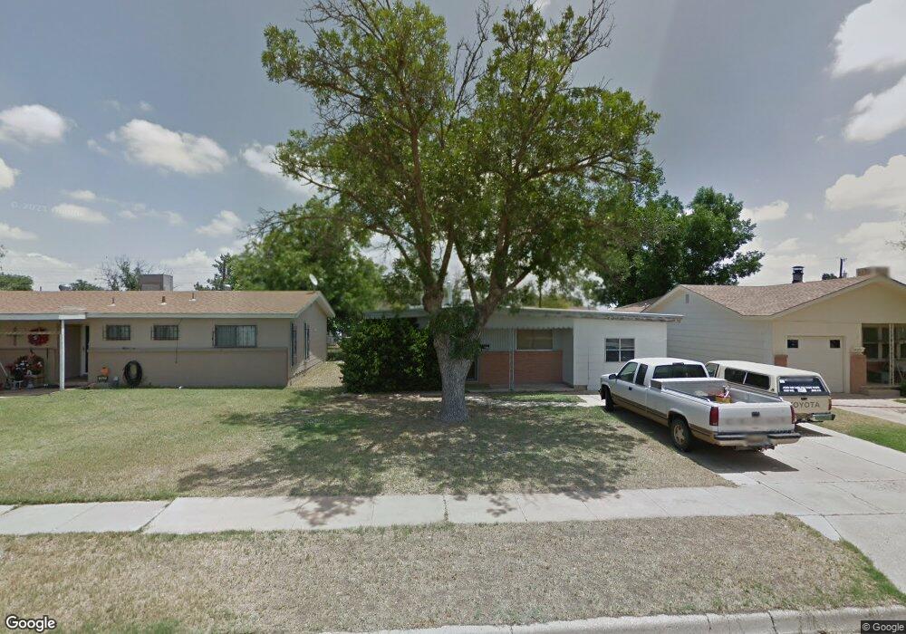 1917 N Steven Dr, Hobbs, NM 88240 - photo 1