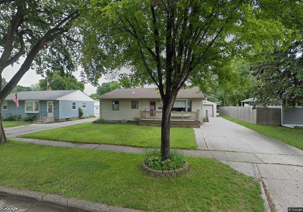 1905 7th St N, Fargo, ND 58102 - photo 1