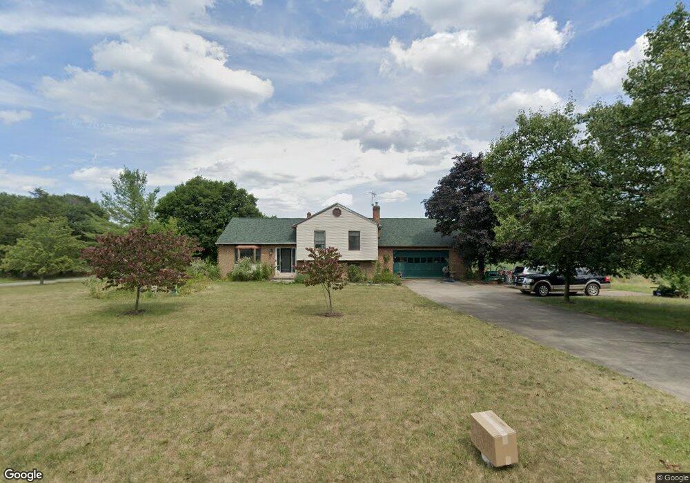 939 Quarry Rd, Bunker Hill, WV 25413 - photo 1