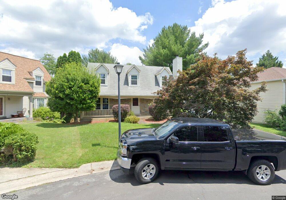 11267 Valley Bend Dr, Germantown, MD 20876 - photo 1