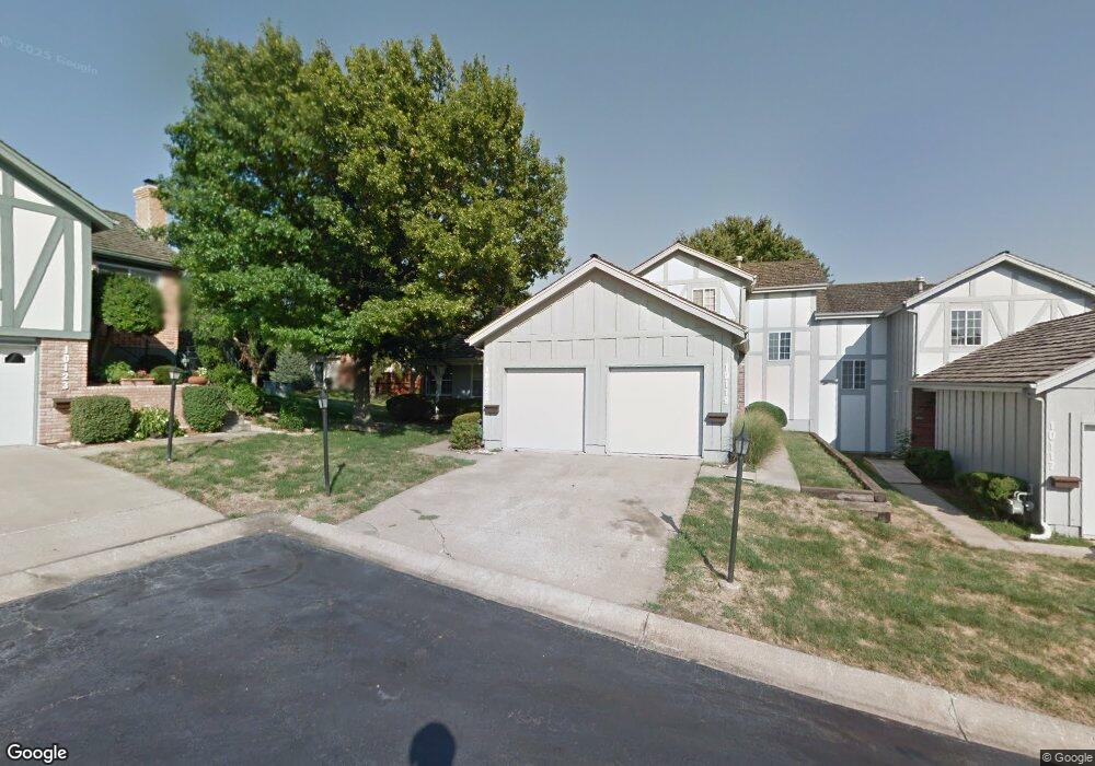 10121 Edelweiss Cir, Shawnee, KS 66203 - photo 1