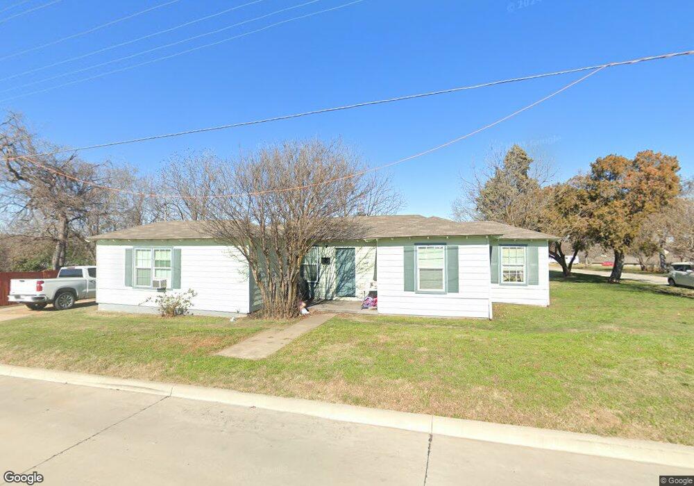 402 Hill St, Grand Prairie, TX 75050 - photo 1