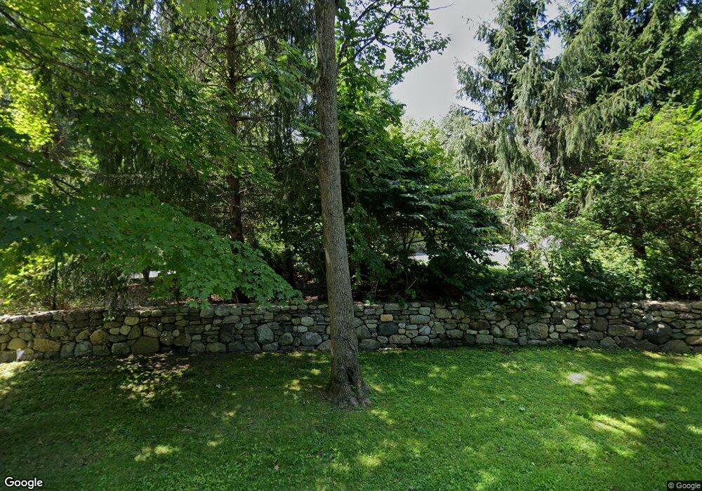 135 Catalpa Rd, Wilton, CT 06897 - photo 1