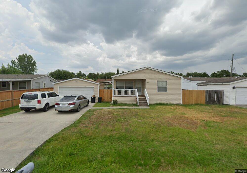 2510 Joseph Pine Ln, Houston, TX 77088 - photo 1