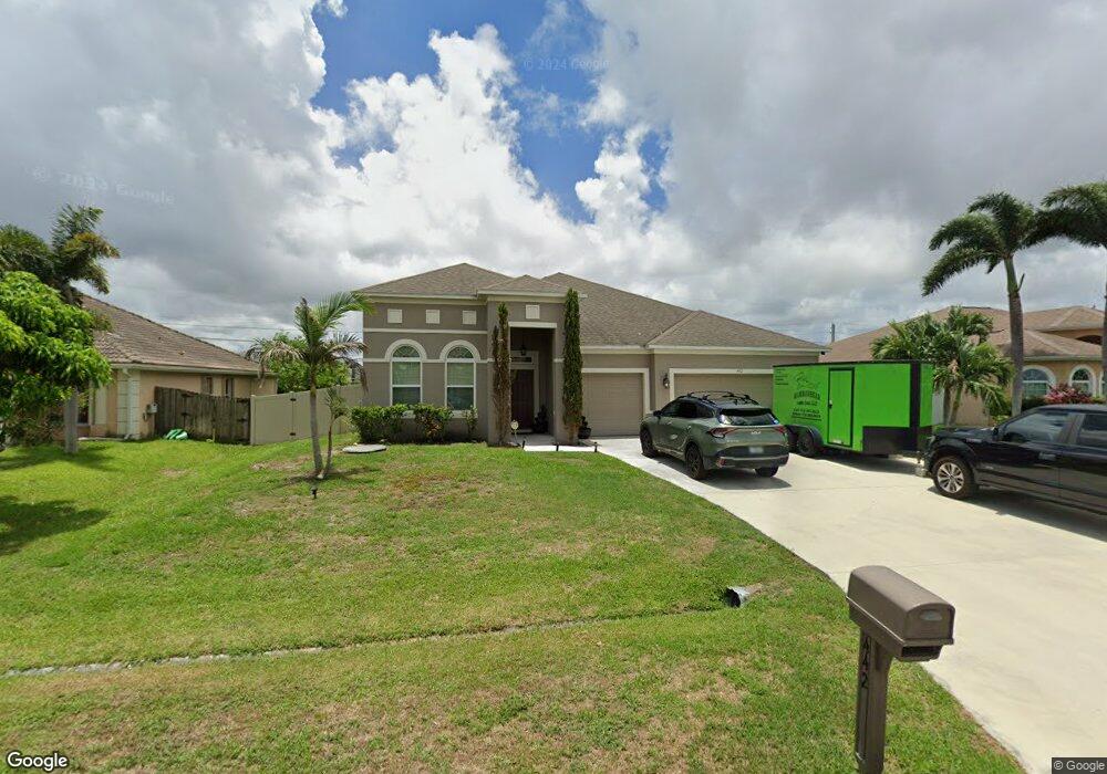 442 Sw Fields, Port Saint Lucie, FL 34953 - photo 1