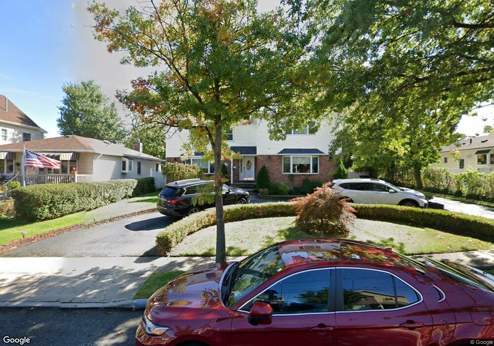 160 Rathbun Ave unit A, Staten Island, NY 10312 - photo 1