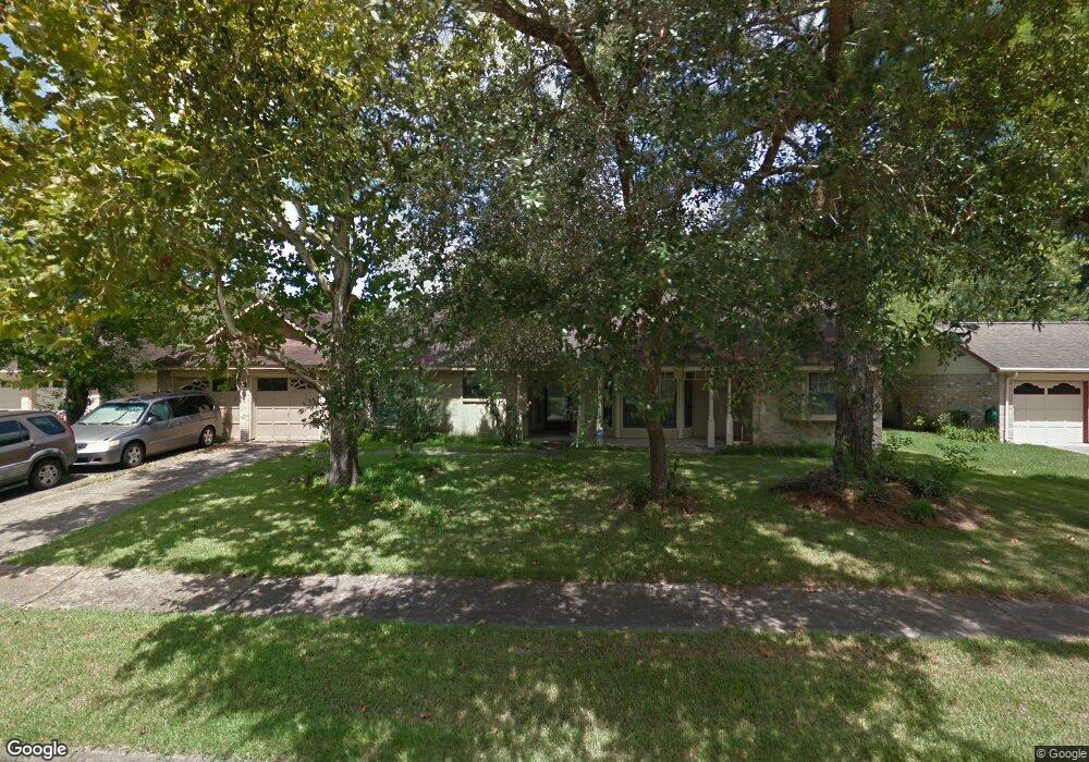 904 Lancaster Dr, Friendswood, TX 77546 - photo 1