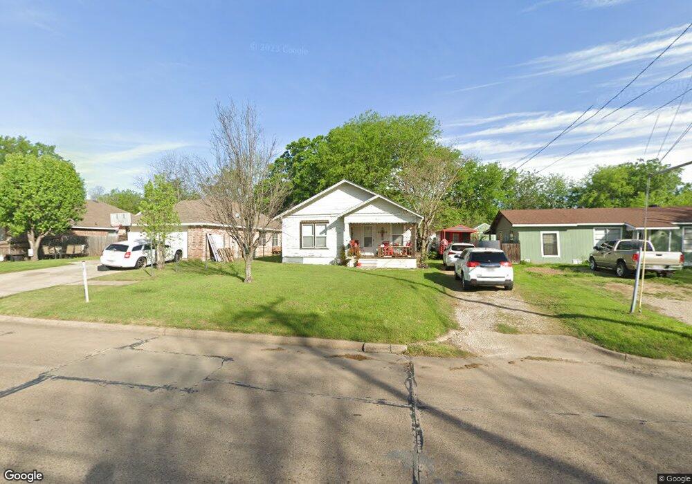 902 W Lampasas St, Ennis, TX 75119 - photo 1