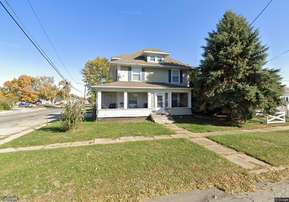 222 E 3rd St N, Newton, IA 50208 - photo 1