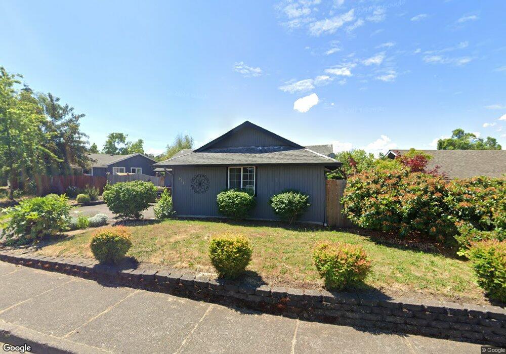 639 Janus St, Springfield, OR 97477 - photo 1