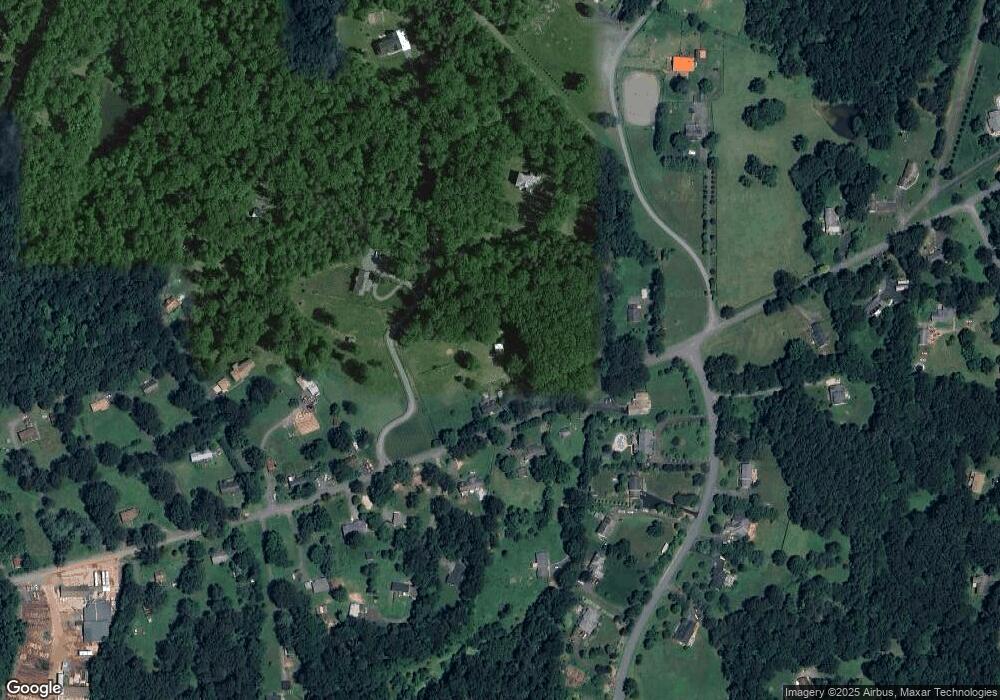 17093 Waterloo Rd, Amissville, VA 20106 - photo 1