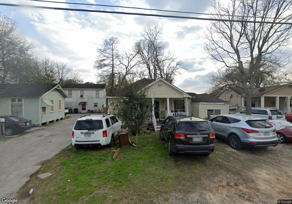 326 Dorchester St, Houston, TX 77022 - photo 1