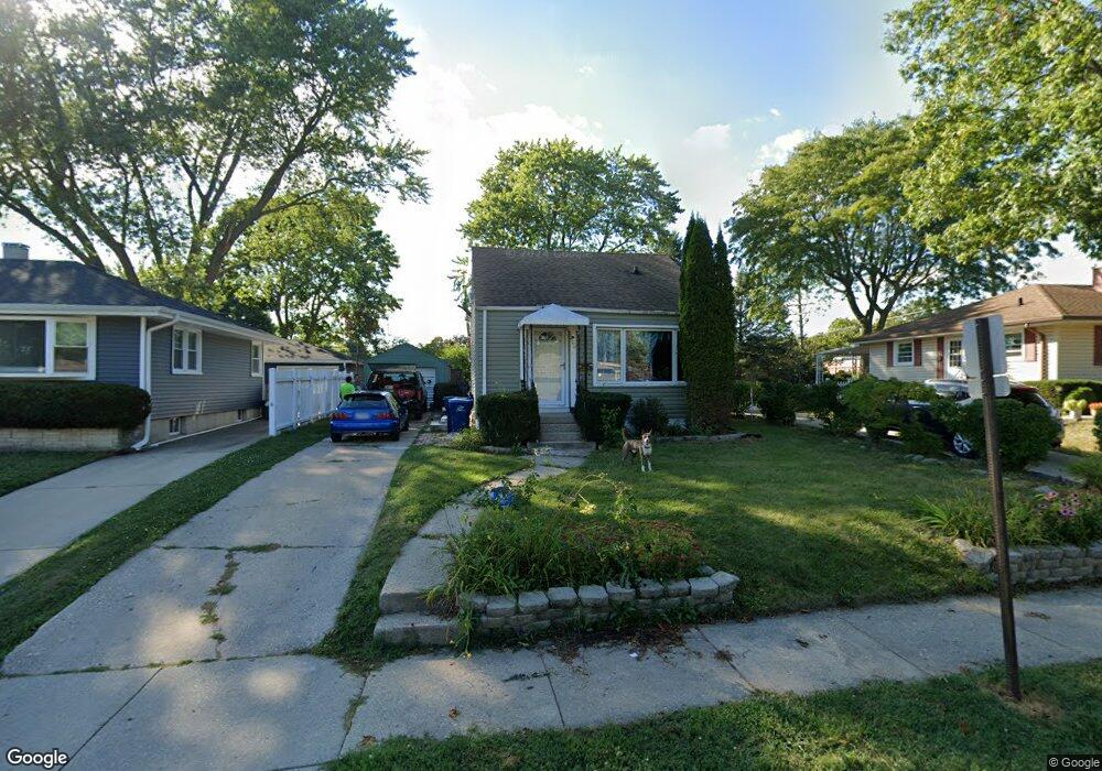 200 N Sumac Ave, Waukegan, IL 60085 - photo 1