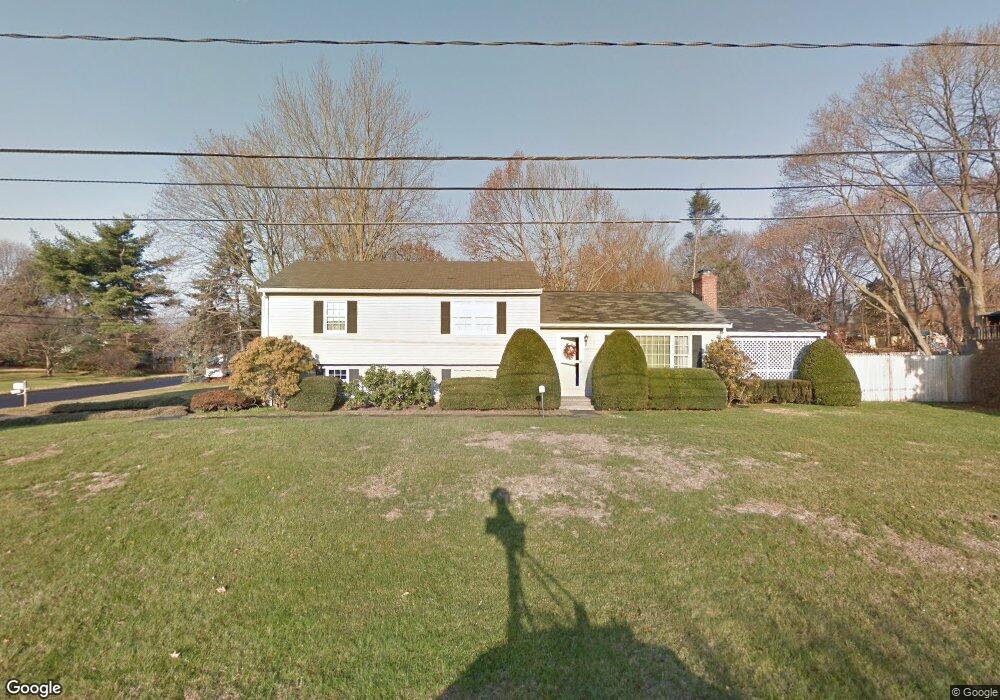 2 Redbird Ln, Norwalk, CT 06854 - photo 1