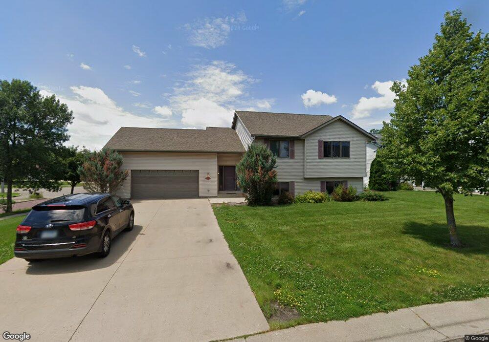 200 Maverick Dr, Mankato, MN 56001 - photo 1