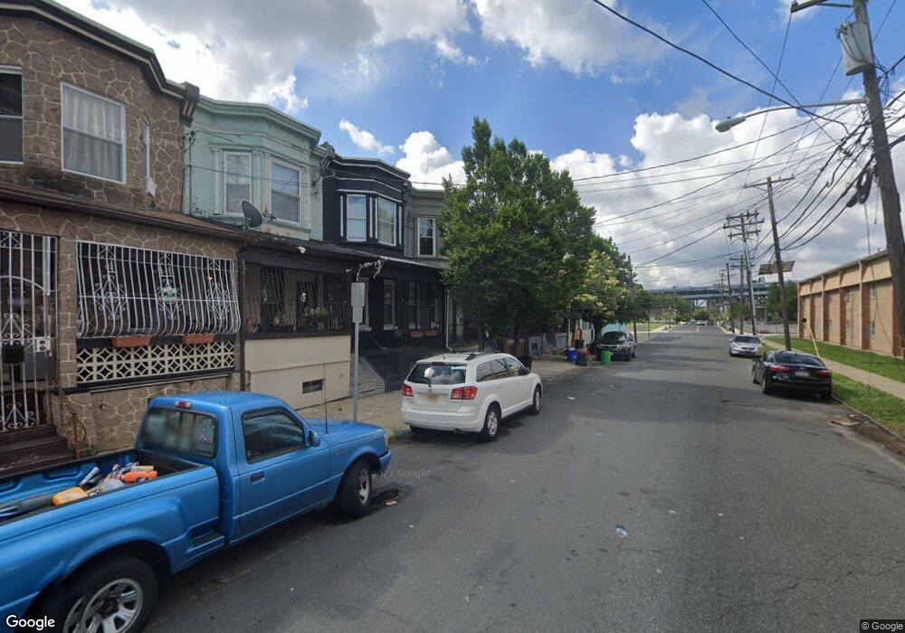 810 N Front St, Camden, NJ 08102 - photo 1