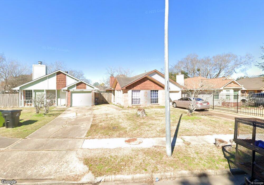 1924 Pine Dr, Rosenberg, TX 77471 - photo 1