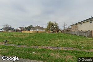 8325 Fairfax Dr, Chalmette, LA 70043